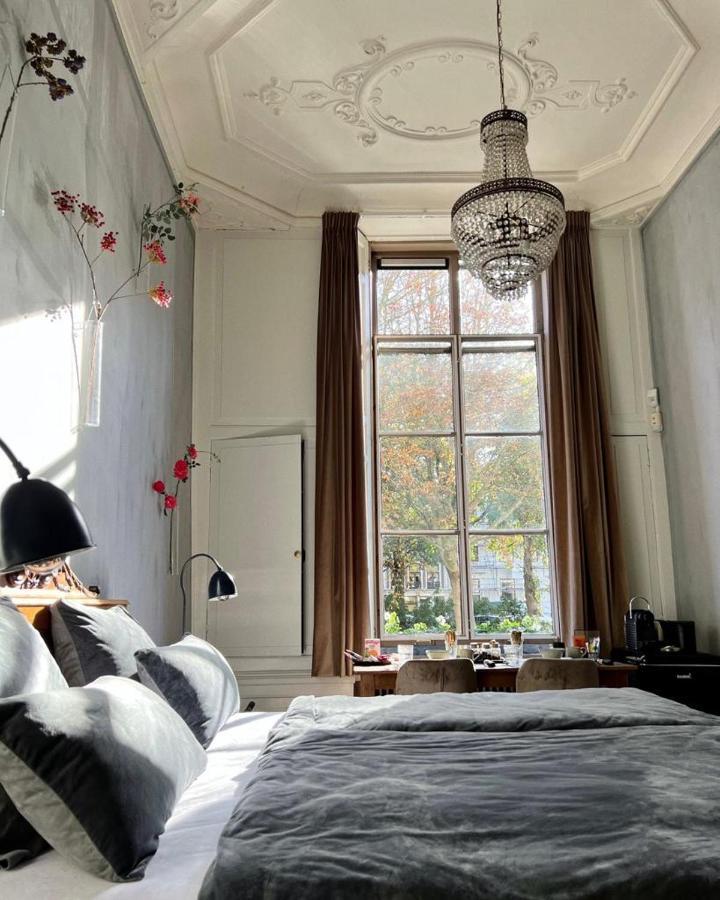 Logies Aan De Dam Hotel