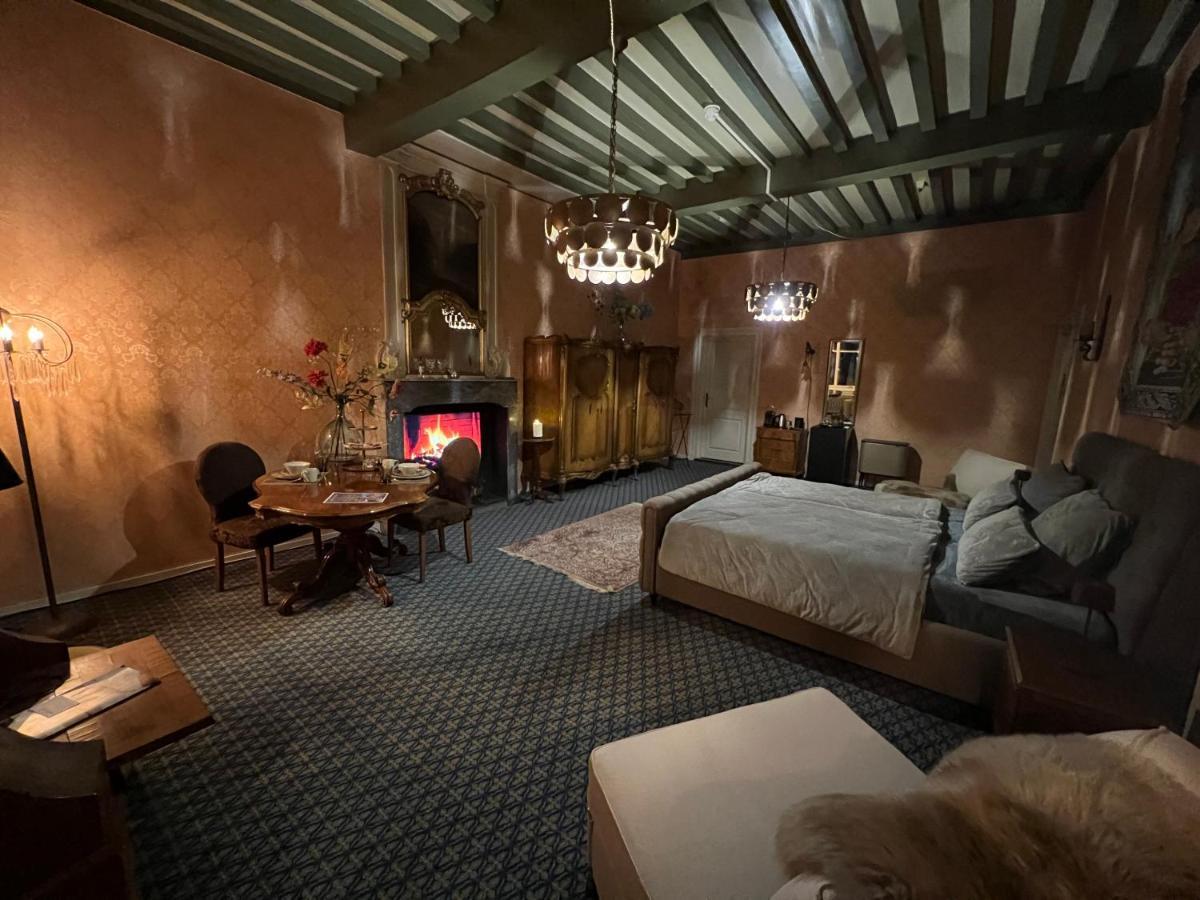 Logies Aan De Dam Hotel *